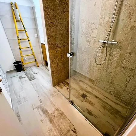 3p - 70m2 Capucine Au Calme Avec Jardins * Montreuil (Seine-Saint-Denis)