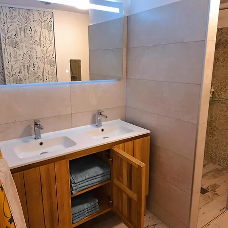 3p - 70m2 Capucine Au Calme Avec Jardins Montreuil (Seine-Saint-Denis)