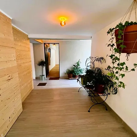 Apartment 3p - 70m2 Capucine Au Calme Avec Jardins *